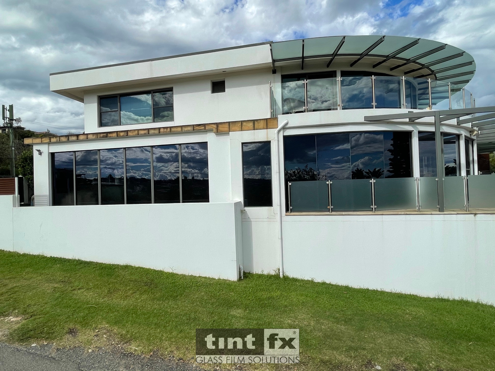 Residential Window Tinting - Privacy with Solar Control - 3M Prestige 40 Exterior - North Curl Curl NSW - TintFX